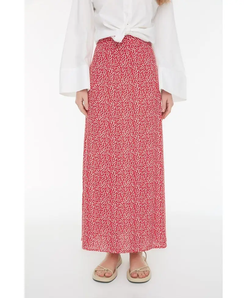 Kırmızı Çiçek Baskılı Viskon Tesettür Kloş Etek